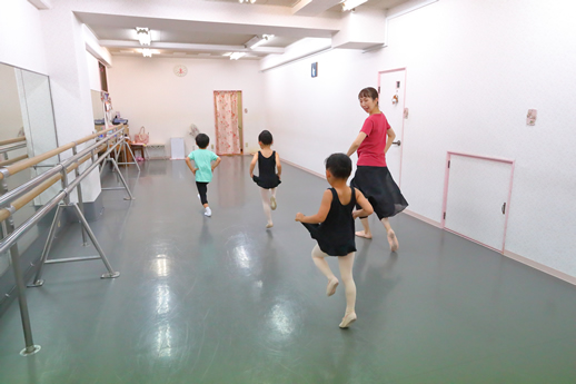 ジュニア科4　(3歳～年長)